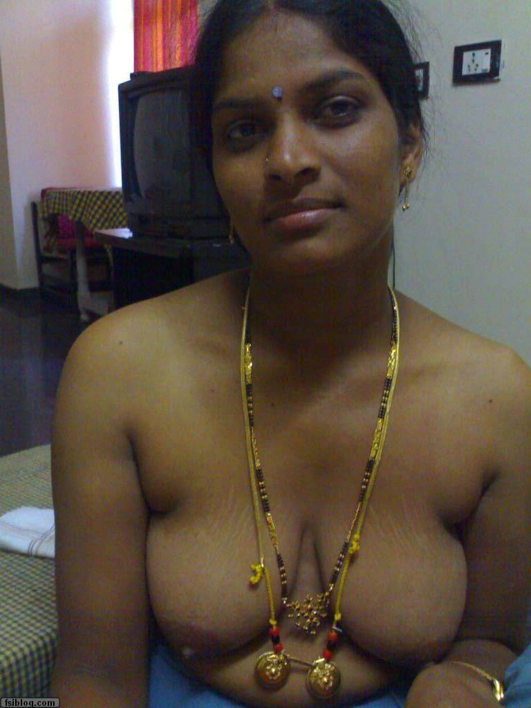 tamil nadu sex aunty nude teen in flat shoes